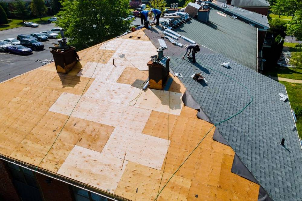 The Role of Professional Roofers in Single Ply Roof Installation