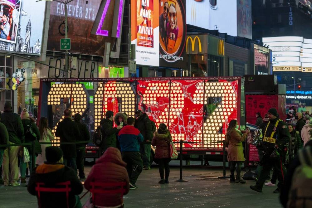 Major Announces Mask Policy for Visiting Time Square on New Year Eve