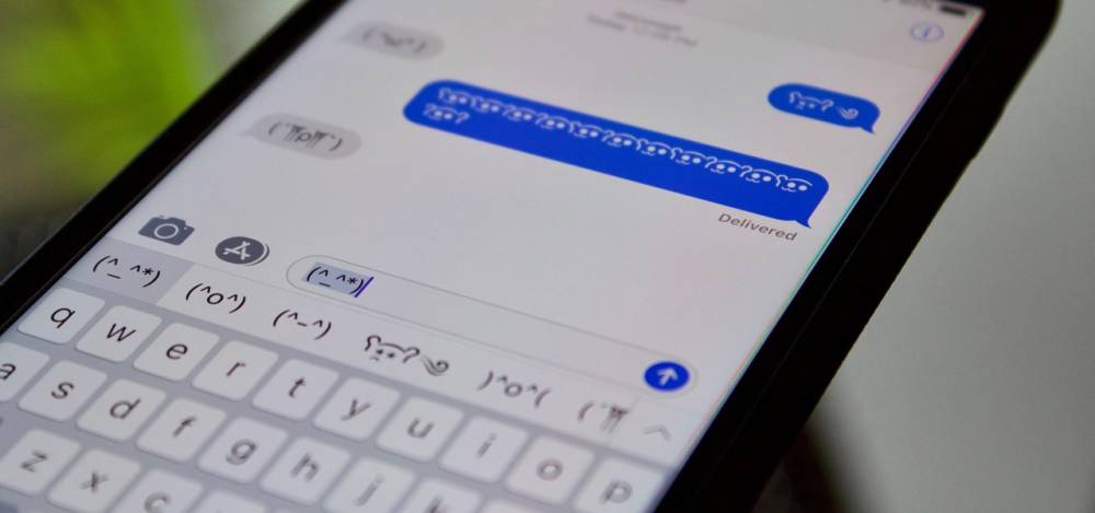 How to Unlock the Emoticon Keyboard that is hidden on your iPhone.