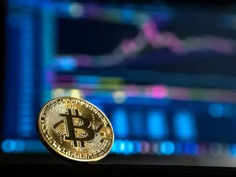 Cryptocurrencies decline again - should investors be worried now