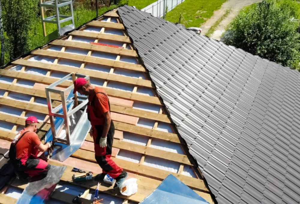 Choosing the Right Roofing Material for Your Climate: Advice from Roofing Companies