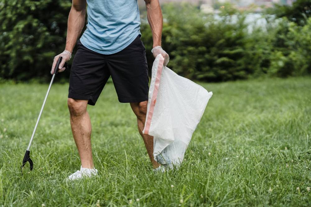 Why Eco-Conscious Lawn Management Companies Lead in Sustainability