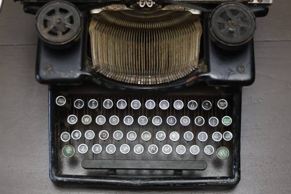 The advantages of CNC press brake machines