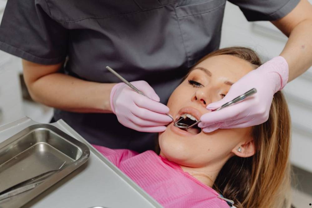 From Check-Up to Clean: How Simply Dental Chatswood Helps Maintain Your Smile