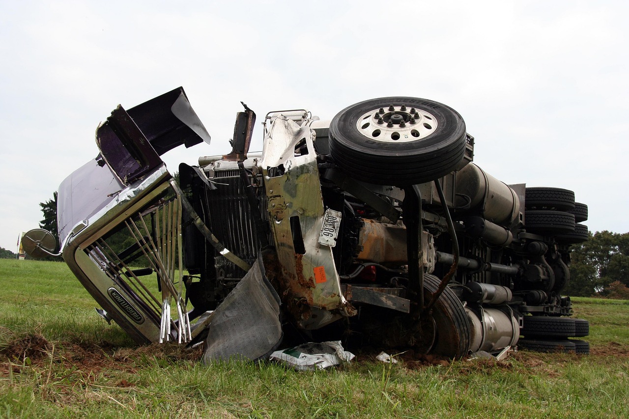 How to Gather Evidence After a Truck Accident in Abilene, Texas: A Guide for Victims